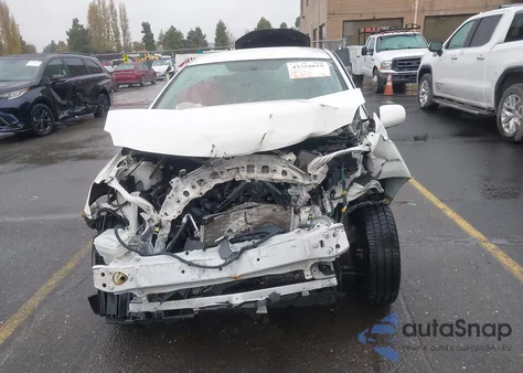 2010 Toyota Yaris z USA, uszkodzony, nr VIN JTDBT4K3XA1368339